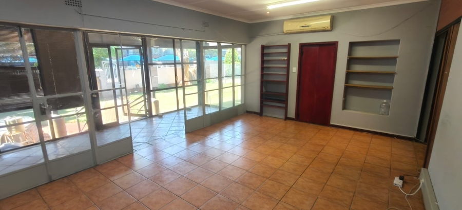 3 Bedroom Property for Sale in Protea Park North West